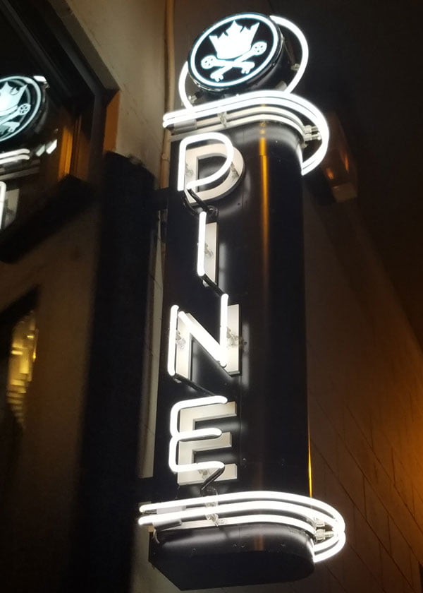 Dine custom neon business sign
