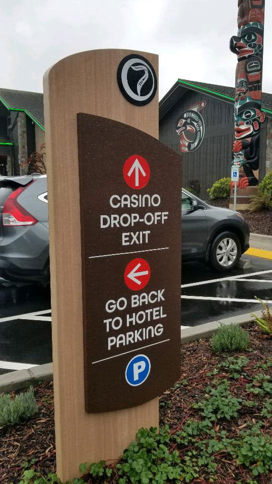 Parking lot wayfinding sign for Seven Cedars Casino
